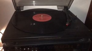 МУЗЫКАЛЬНЫЙ ЦЕНТР  CROWN