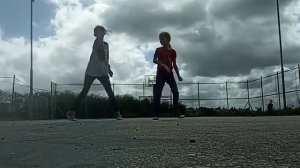 лёгкий танец под песню "Двигаться"♥️