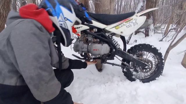 Обзор на питбайк KAУO CRF 140 на обзор доехал с обзора уехал смотреть онлайн