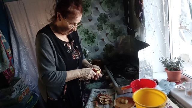 Морозный день в Сибири. Самый вкусный обед. Vlog смотреть онлайн