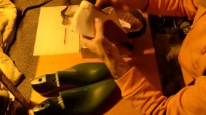 Заготовка верха обуви. Для чего подкладка не срезается полностью?