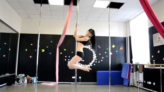 Даша, начинающий полденсер смотреть онлайн