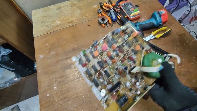 Нашел платину в ласпи тт-03. Не ожидал там такого найти. смотреть онлайн