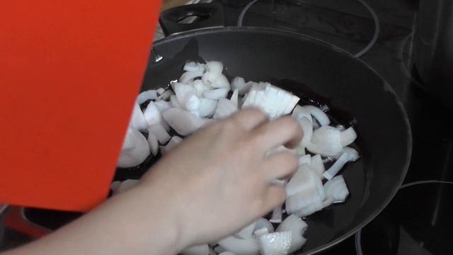 КРОЛИК в сметане готовим в мультиварке БЫСТРО и ВКУСНО смотреть онлайн