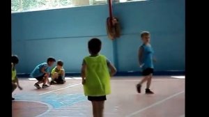 Тренировка по футболу для детей 5-6 лет.
