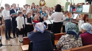 Ранним утром розовеет небосвод - детское пение на праздник Жатвы