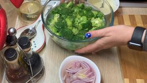 Это Самый Вкусный салат из Брокколи ? Внутри только польза и нереальная вкуснятина ?