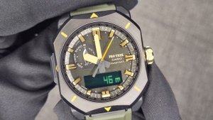 Чоловічий годинник на сонячній батарейці CASIO ProTrek PRW-6900Y-3ER | Style-Time