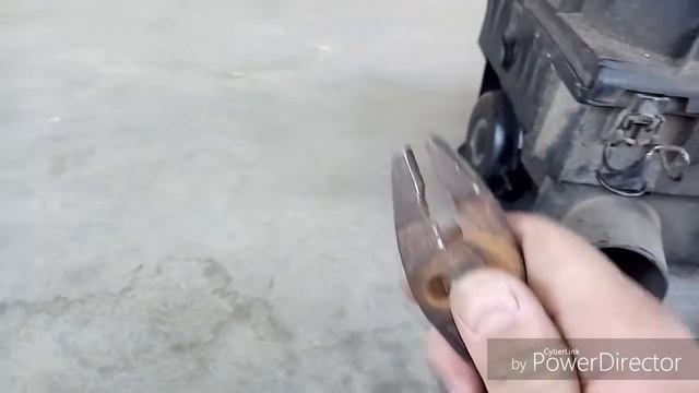 Ремонт защелок воздушного фильтра смотреть онлайн