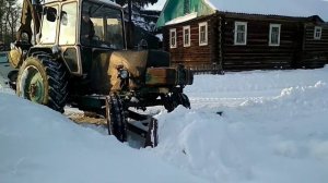 Расчистка снега на ЮМЗ 6