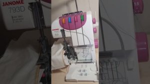 оверлок Janome 793d краткий обзор