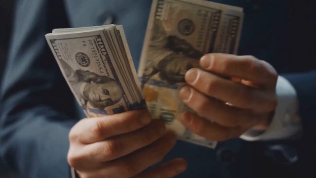 The Intelligent Investor Summary by Benjamin Graham - Avoid the Biggest Investing Mistakes смотреть онлайн