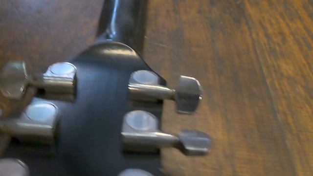 Overview of back 1983 Gibson Sonex-180 Custom смотреть онлайн