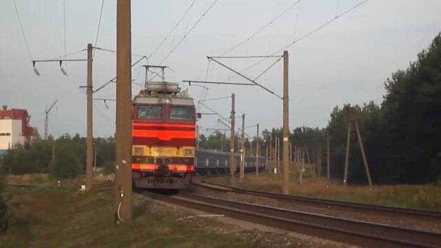 ЧС4Т-452 (+ЧС4Т-665) с поездом №25 Москва - Минск смотреть онлайн