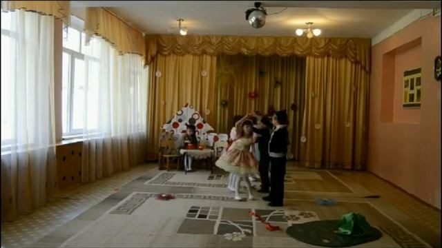 "Дюймовочка" смотреть онлайн