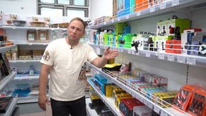 От аксессуаров для телефона до китайской еды. В центре Благовещенска открылся новый магазин