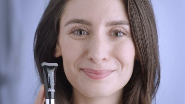 ПИТАТЕЛЬНЫЙ ПРАЙМЕР ДЛЯ ГУБ ОБЪЕМ 3-D смотреть онлайн