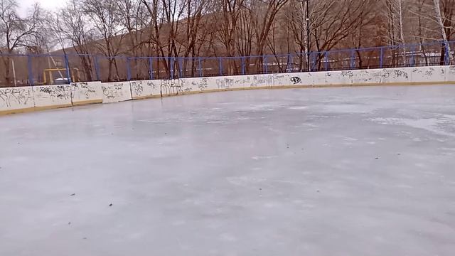 Жигулёвск, каток в шк № 10 залили. 8.12.2022