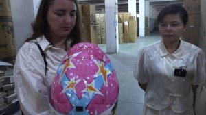 Как это сделано. Производство мото шлемов. Часть 12. Нанесение графики на шлем.