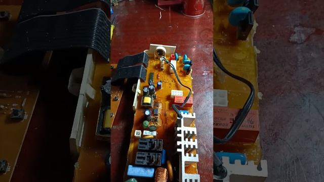 Стиральная машина Samsung не крутит барабан, либо крутит в одну сторону/Ремонт модуля управления смотреть онлайн