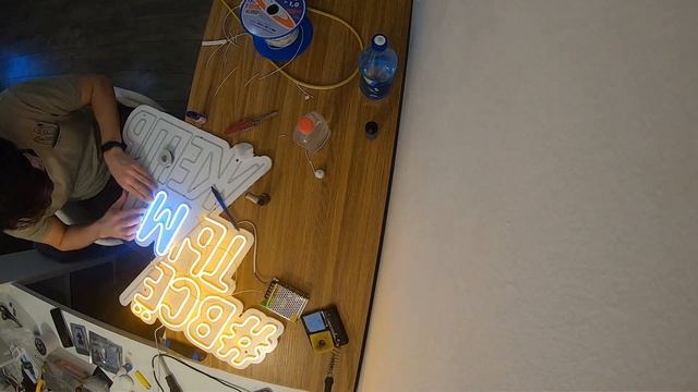 Неоновая вывеска AdrenalineRush #всётыможешь