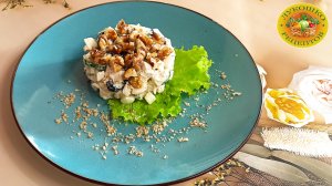 ? Салат с курицей и черносливом - оригинально и очень вкусно!