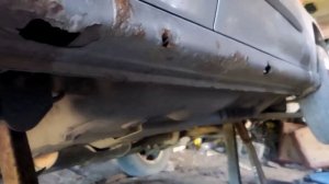 Nissan Almera. замена порогов, восстановление фар.