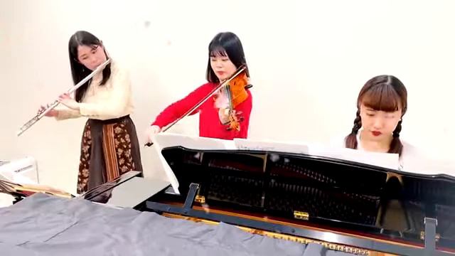 Moon River ティファニーで朝食をより　FluteViolinPiano.
