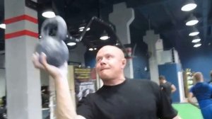 Вадим Лелес. Взятие гири 20кг в стойку хватом за дно.20kg kettlebell bottom hold clean.Vadim Leles