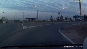 Автомобиль,дорога,трасса Москва-Минск.Небо над Землей.