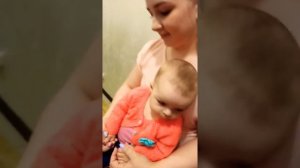 Прокол ушек в 6 месяцев! В полгодика с сережками? наша радость ❤