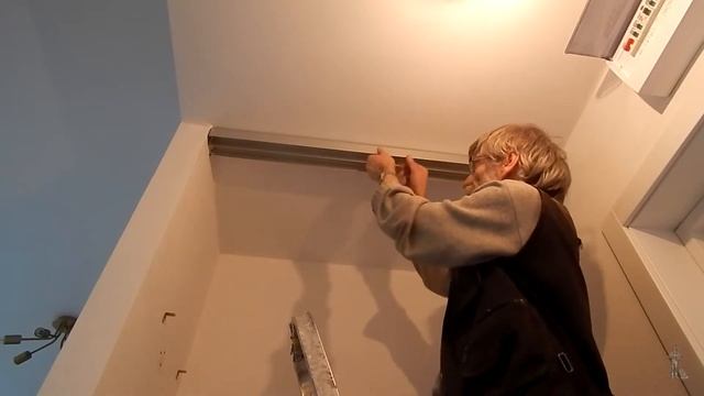 Делаем встроенный шкаф-купе при подвесном потолке в ПИК новостройке.
