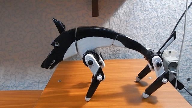 фигурка волка из дерева в стиле минимализм#wolf figurine in the style of minimalism
