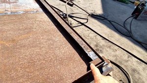 Делаем металлическую дверь в гараж из кусков старого металла