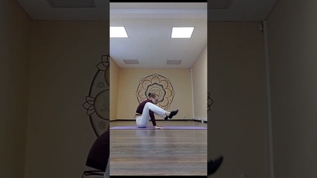 Растяжка в Твери. Студия "Гравитация". Танцы в Твери. Бразильский зук в Твери смотреть онлайн