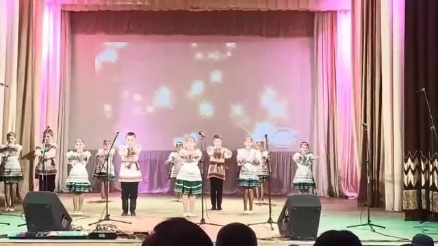 Коллектив "Серпантин" танец "Дудалка" г.Осиповичи смотреть онлайн