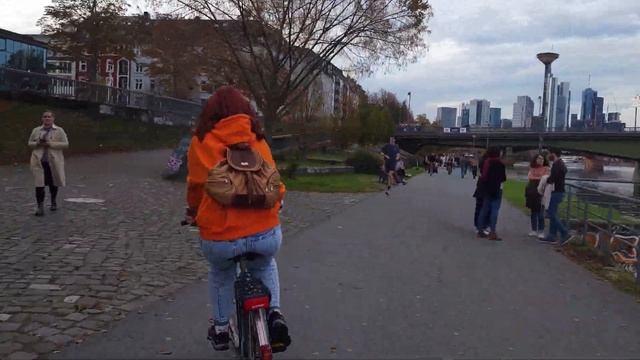 Германия. Крутим педали, пока вафли не разобрали) смотреть онлайн