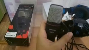 Разница между микрофоном DEXP U400 И МИКРОФОНА ОТ наушников.