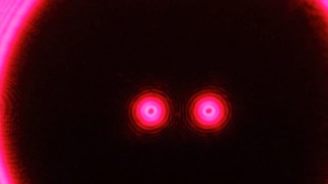 28 - Дифракционные опыты с пуговицами Experiments on diffraction with buttons смотреть онлайн