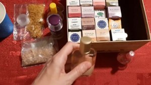 Духи ручной работы с композициями эфирных масел. Духи-спрей, масляные духи, твердые духи. Рецепты.