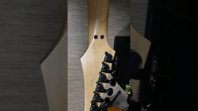 Ibanez PGM30 WH Japan 1999 (condition) смотреть онлайн