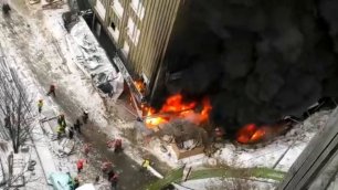 Пожар в Москве.На каширке горит поликлиника