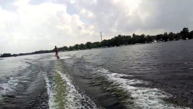 Покатушки на вейкборде. Разворот через спину впервые получился. Киев 05 августа 2018