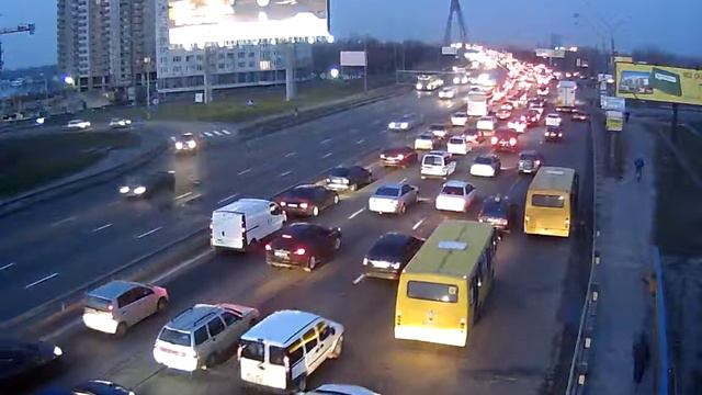 Заторы на дороге в городе Киев [2015-03-20 18:30:47] смотреть онлайн