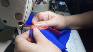 Квадратный вырез на бифлексе,на купальнике для художественной гимнастики.(вариант 2)