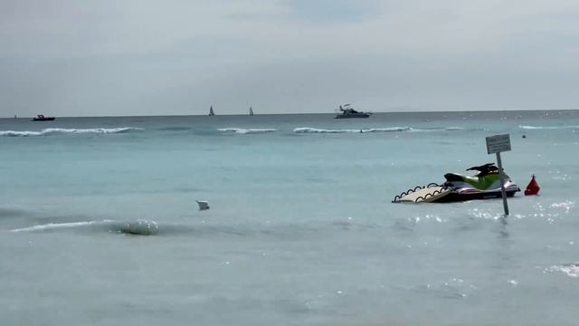 НЕОБЫЧНЫЙ ПЛЯЖ  В ИТАЛИИ.БЕЛЫЙ ПЕСОК.ГОЛУБАЯ ВОДА.ТАКОГО МЫ УВИДЕТЬ НЕ