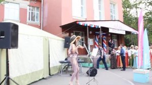 Песня Кристины Орбакайте "Май,Май,Май". Другой исполнитель
