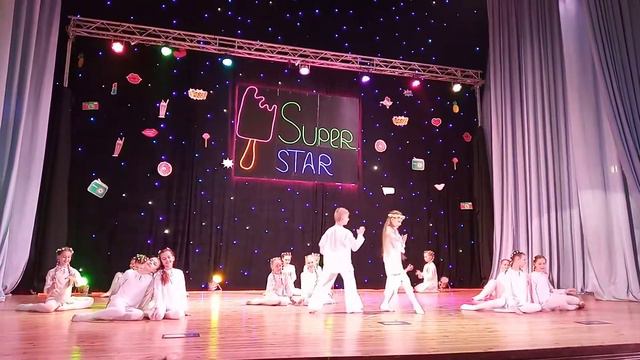 Superstar г. Киев. Первоцвет "Сопилочка" смотреть онлайн