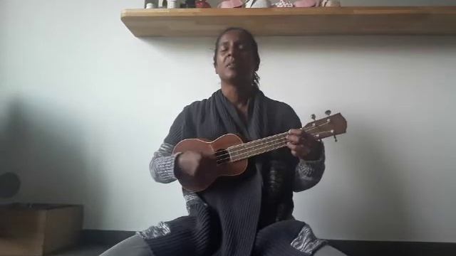 Om Aim Hrim Klim Chamundaye Vicche Namaha Ukulele MANTRA- MANTRA- kirtan смотреть онлайн