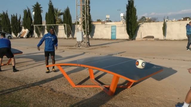Football PING PONG CHALLANGE! Футбольный пинг понг смотреть онлайн